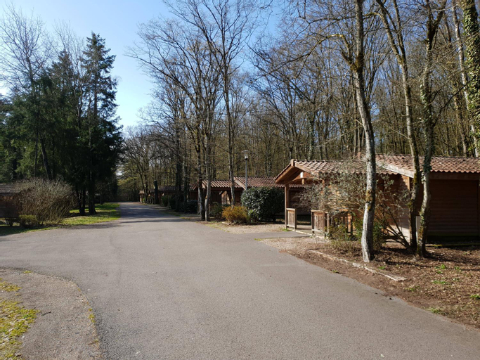 Exterior 1