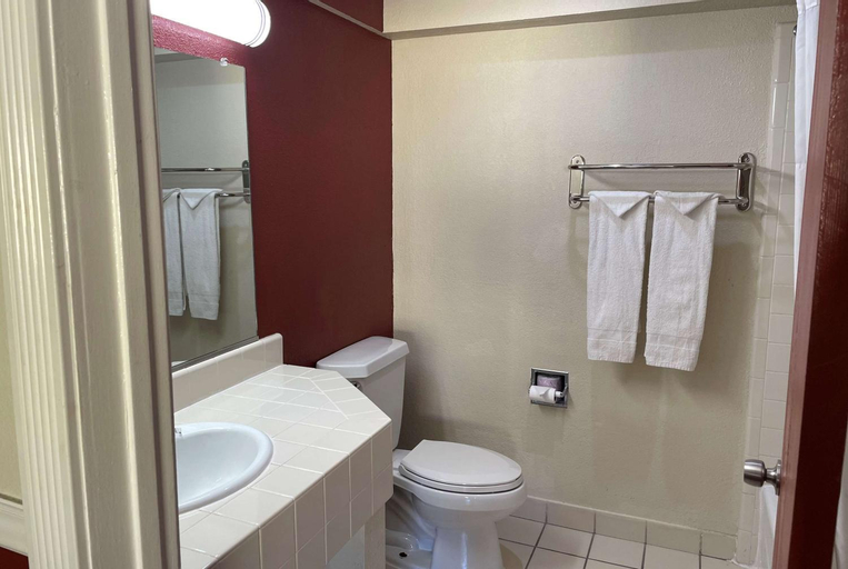 Bathroom 3