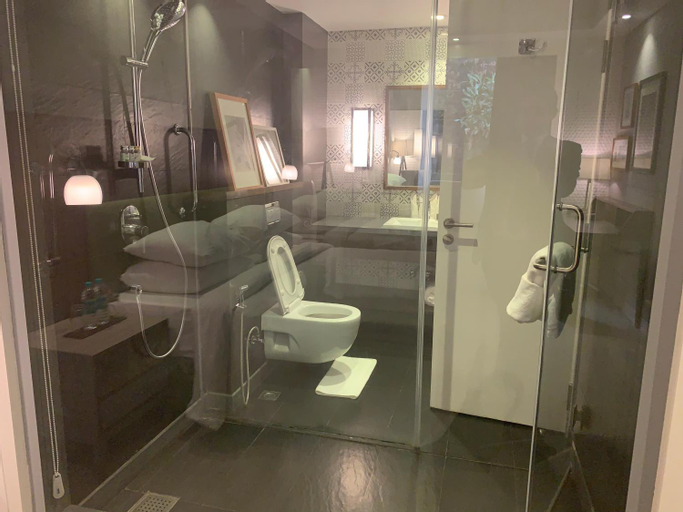 Bathroom 9