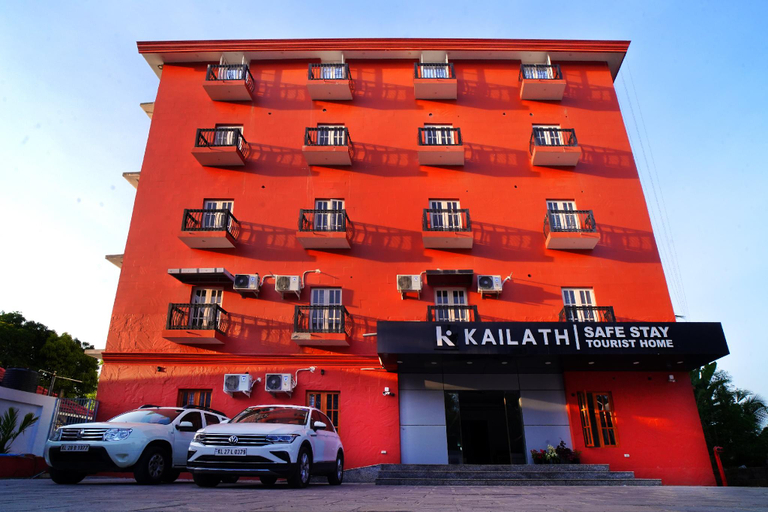 Others 3, Kailath Hotels, Pathanamthitta