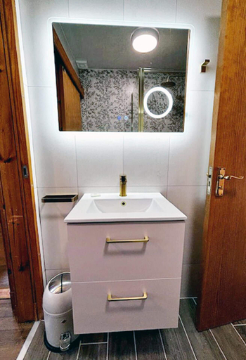Bathroom 3, Stob Binnein Cottage, Stirling