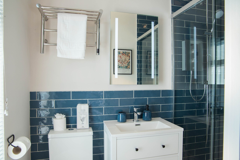 Bathroom 2, Bridgeside Rooms, Shropshire