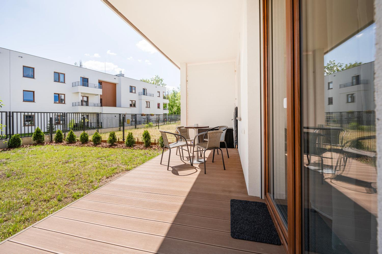 Lodz Retreat Apartments - Parking, Terrace & Garden - by Rentujemy, Zgierz