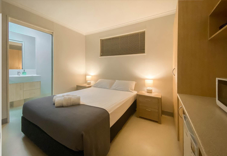 Bedroom, Lake Tyrrell Accommodation LTA, Buloke  - North