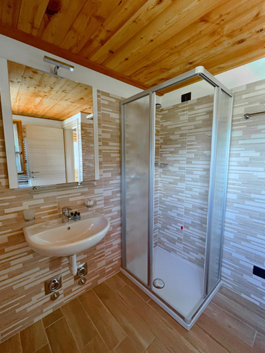 Bathroom 2, Chalet I Clus, Sondrio