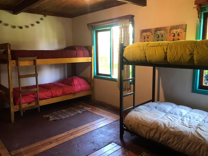 Others 5, Hostel Raiz, Cautín
