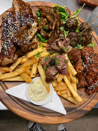 Food & Drinks 3, Essex Arms, Waikato