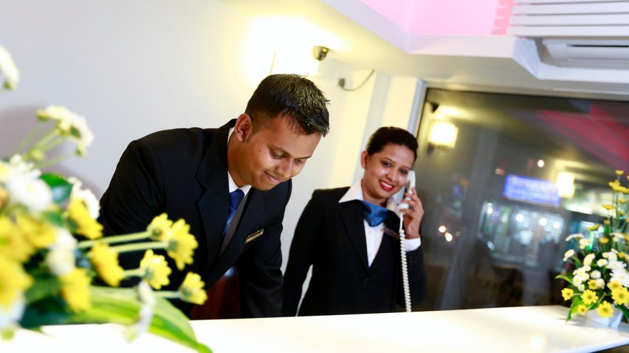Public Area 2, GSH Colombo Hotel, Thimbirigasyaya