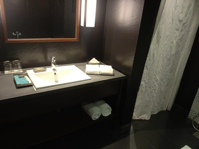 Bathroom 3
