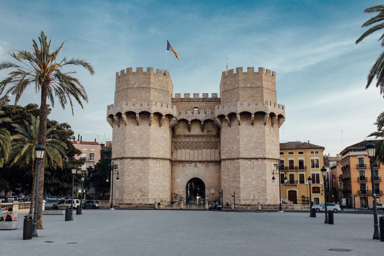 Exterior & Views 1, Mon Suites Catedral, Valencia