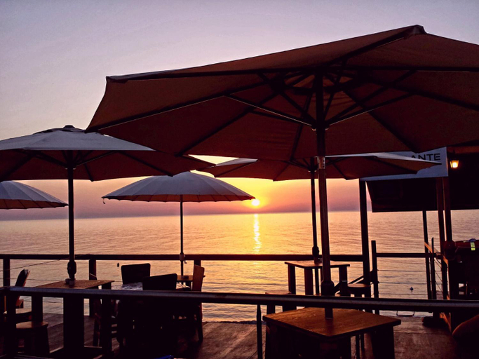 Food & Drinks 2, Abbronzatissima Capo d'Orlando, Messina