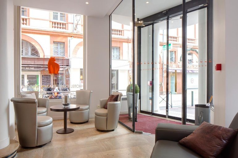 Public Area 4, Ours Blanc-Wilson, Haute-Garonne