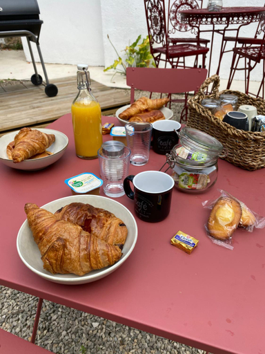 Food & Drinks, Chambre Centre Ville Le Blanc, Indre