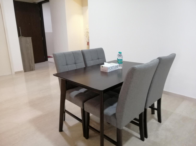 Dining Room 23