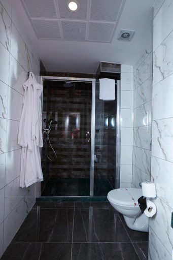Bathroom 4, Ilkbal Deluxe Hotel & Spa Istanbul, Fatih