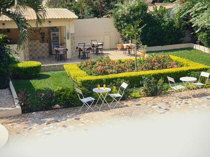 Others 5, Pelican Residence, Kanifing