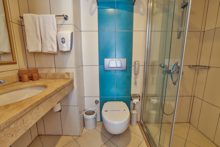 Bathroom 5, Crystal Boutique Comfort Collection, Serik