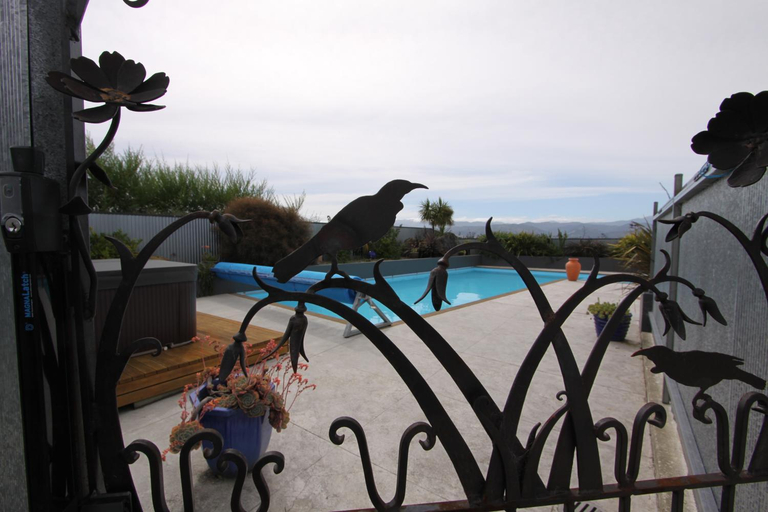 Others 3, Languor B&B, Carterton
