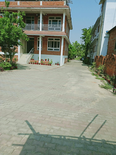 Others 3, 行者之家SUNFLOWER, Lumbini