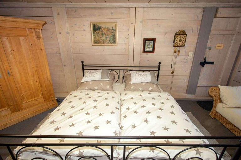 Bedroom 2, The historic Vogtshof - romantic fenced garden, Rottweil
