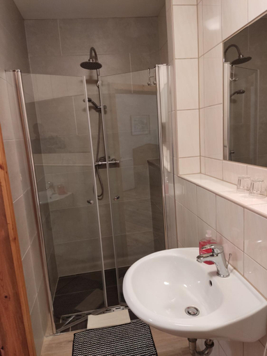Bathroom 4, Rittergut Droschkau, Nordsachsen