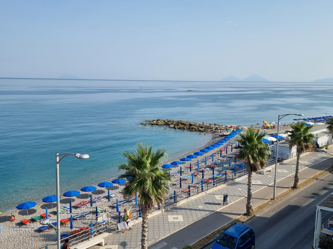 Others 4, Abbronzatissima Capo d'Orlando, Messina