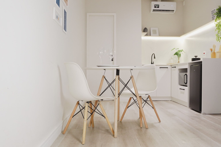 Dining Room 7