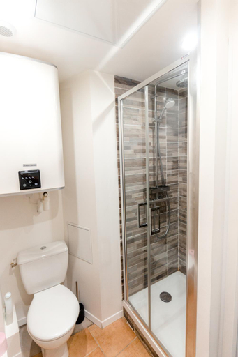 Bathroom 17