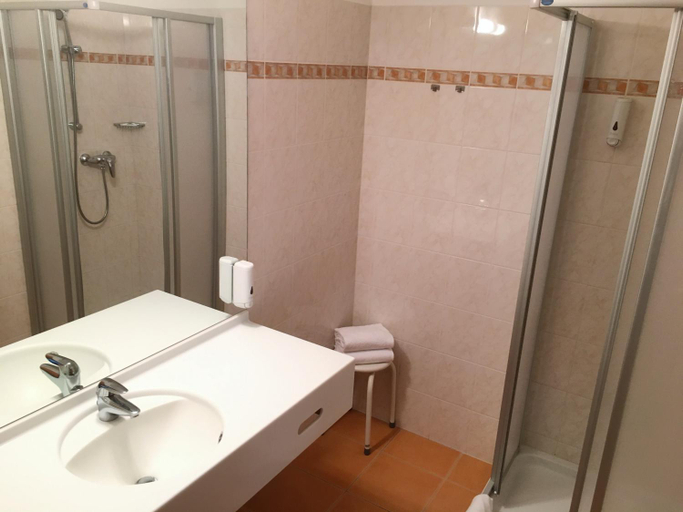 Bathroom 4, Landhotel Kreinerhof - Self Check In!, Spittal an der Drau