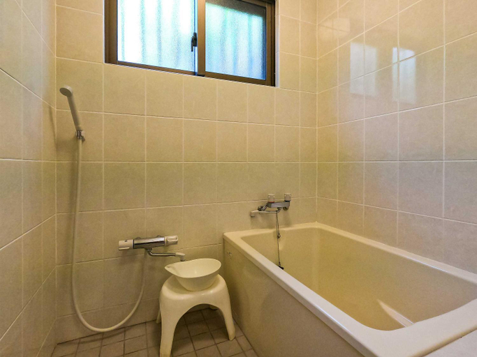 Bathroom 3, Kachibai, Ishigaki