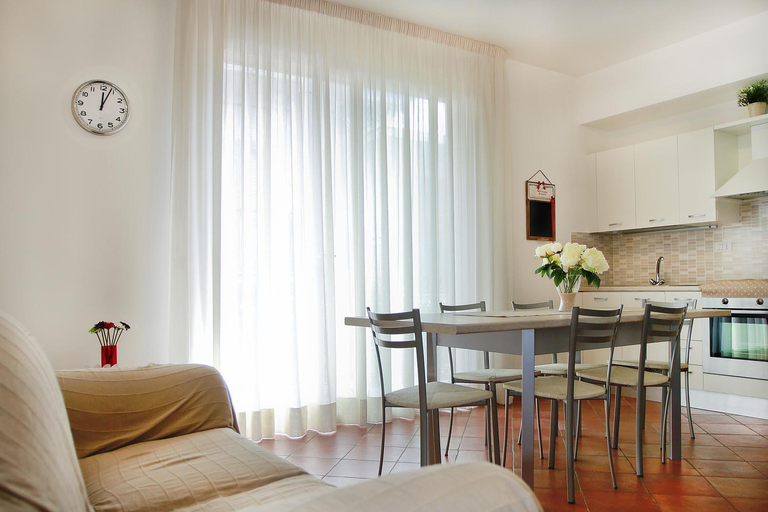 Others 5, B&B A casa di amici, Messina