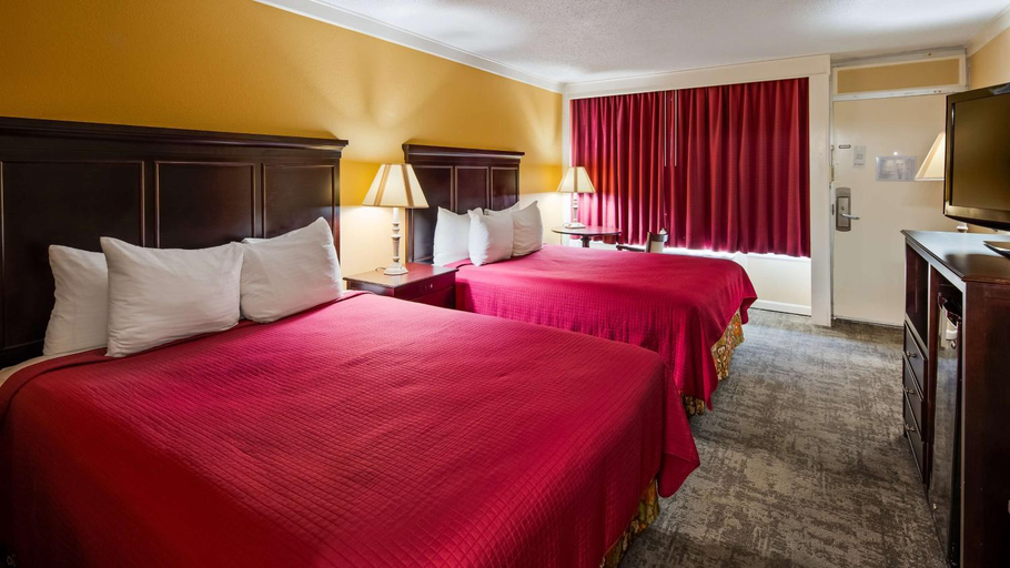 Bedroom, Osage Creek Lodge, Carroll
