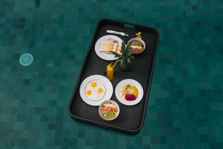 Food & Drinks 5, The Sidemen Villa, Karangasem