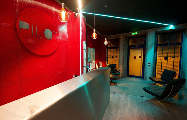 Public Area, PILOT Design Hostel & Bar, Porto