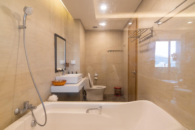 Bathroom 17