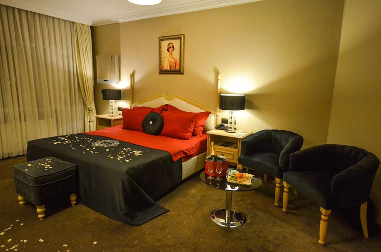 Bedroom 2, Ada Life, Merkez