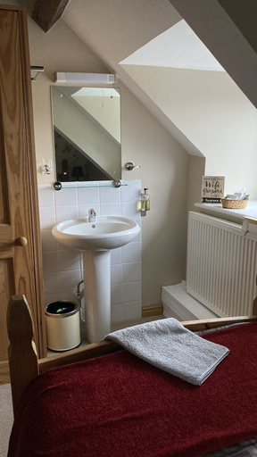 Bathroom 4, Llwyn Onn Guest House, Conwy