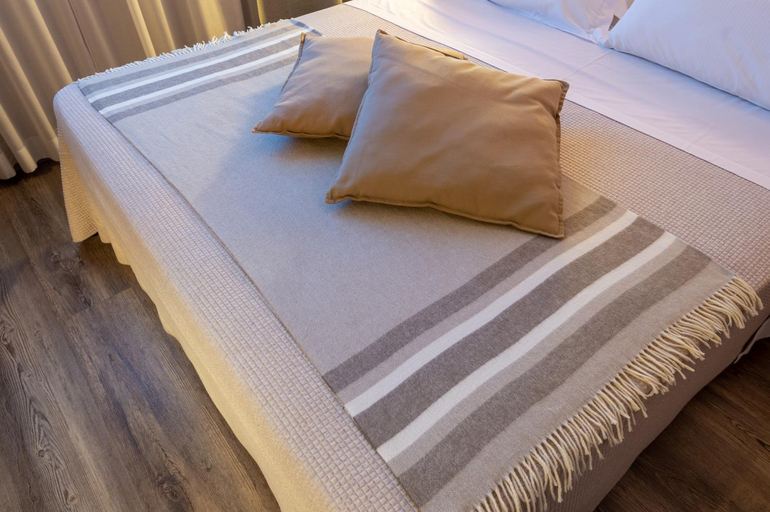 Bedroom 3, First Hotel Malpensa, Varese