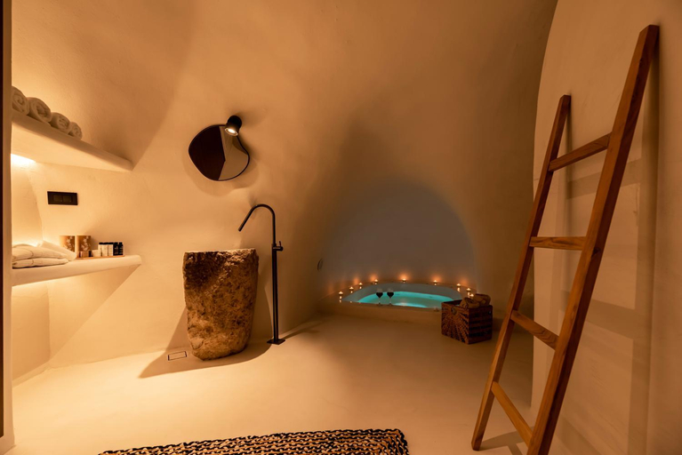 Bedroom 3, Twenty One Suites, South Aegean