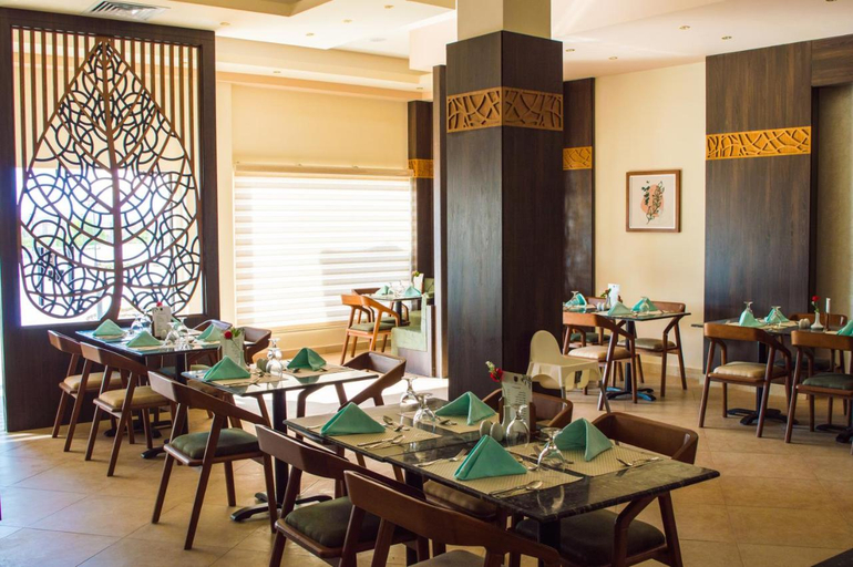 Food & Drinks, Oyster Bay Beach Suites, Marsa 'Alam