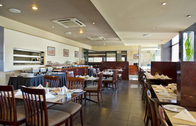 Food & Drinks 4, Hotel Thuringerhof, Windhoek East