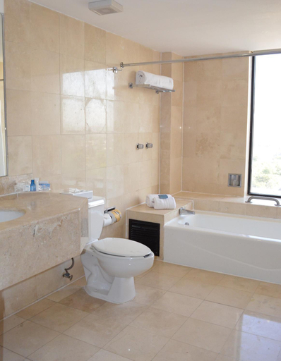 Bathroom 3, Ramada Hola Culiacan, Culiacán