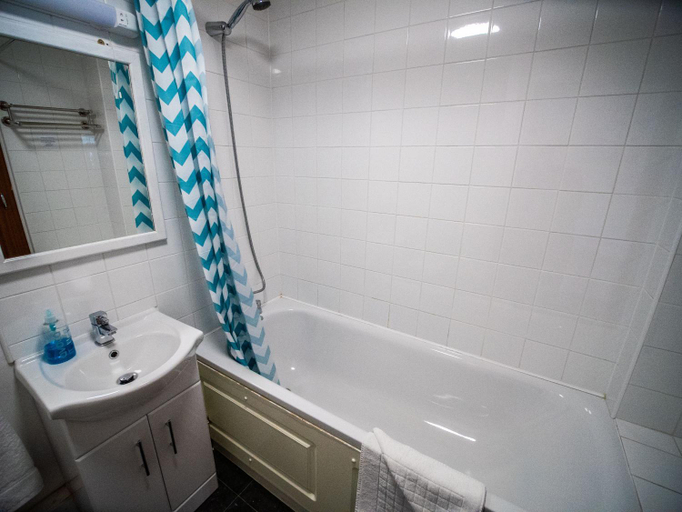 Bathroom 3, Westward Ho! Hotel, Kent