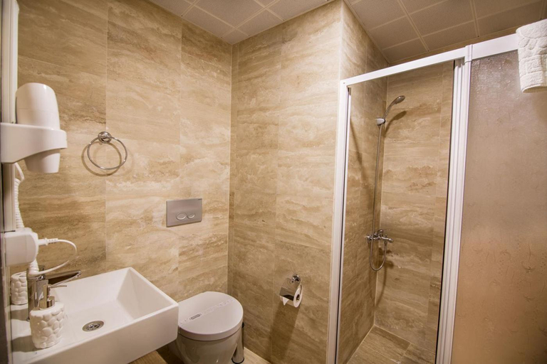 Bathroom 5, Cappadocia Ozbek Stone House, Nevşehir