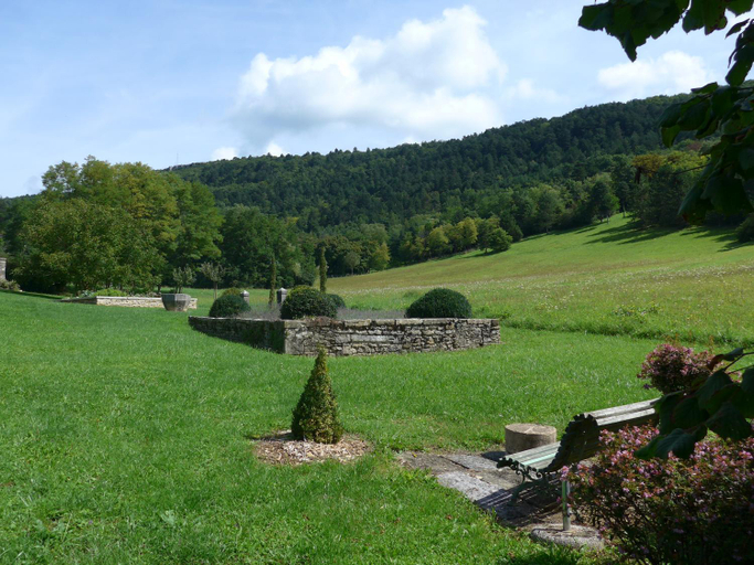 Others 5, Clos de Mont July, chambres avec vue et terrasse dans demeure historique, Ain