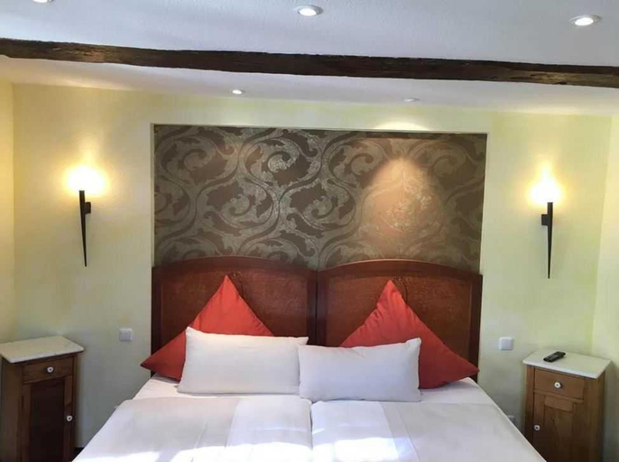 Bedroom 3, Fachwerk-Hotel Eisenbart, Göttingen