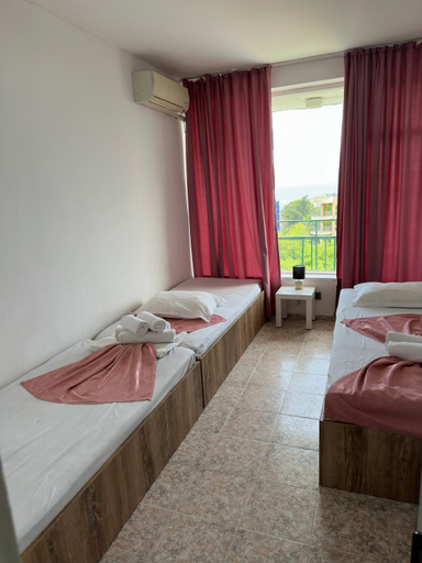 Bedroom 3, Hotel Varshava, Varna