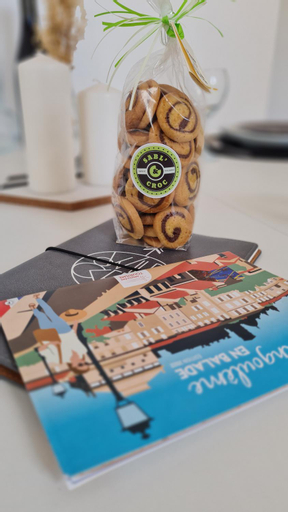 Food & Drinks 4, A1 SWEET HOMES Angouleme l Secteur Sillac l Parking gratuit - Animaux acceptes, Charente