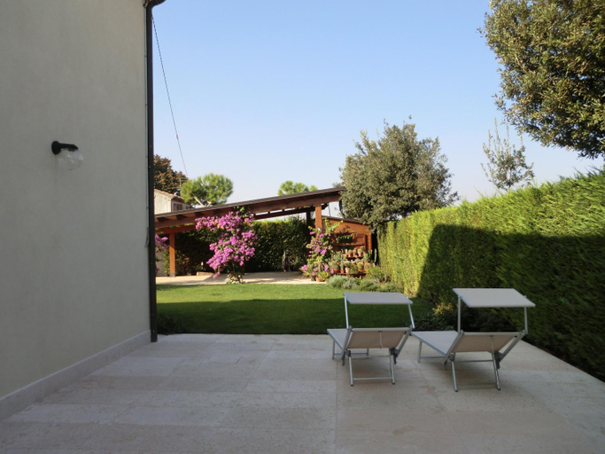 Others 5, B&B "Corte San Tomaso", Verona
