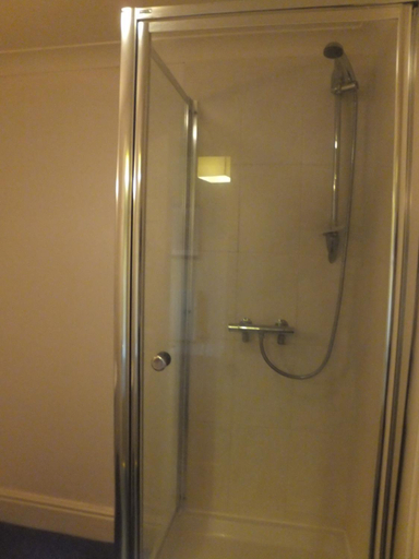 Shower 5, The Red Lion, Stretham, Cambridgeshire